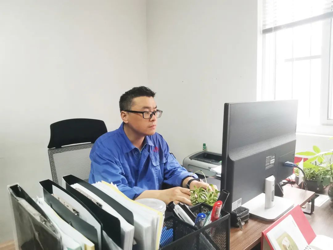 婉静人物 | 张斌：危化品仓储管理的安全